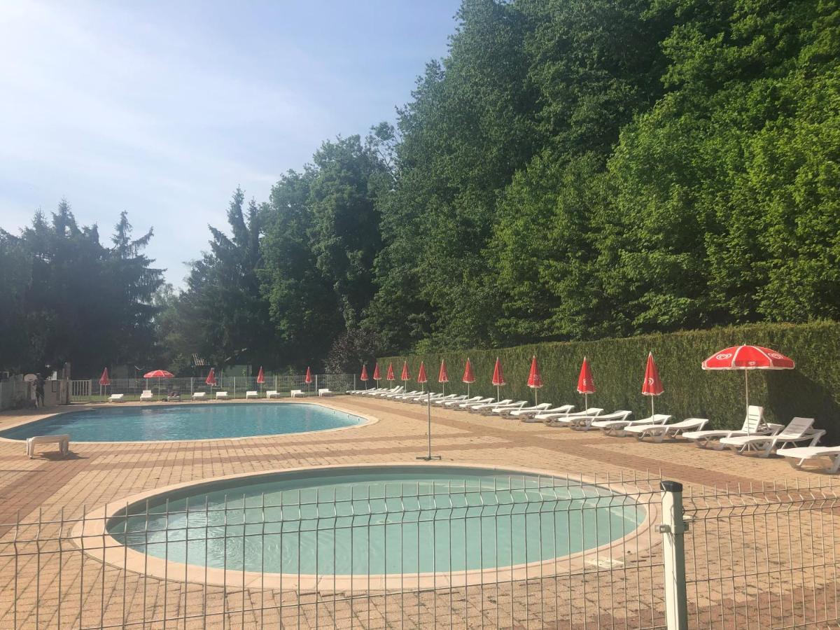 Camping Les Lupins Seppois-le-Bas Eksteriør bilde