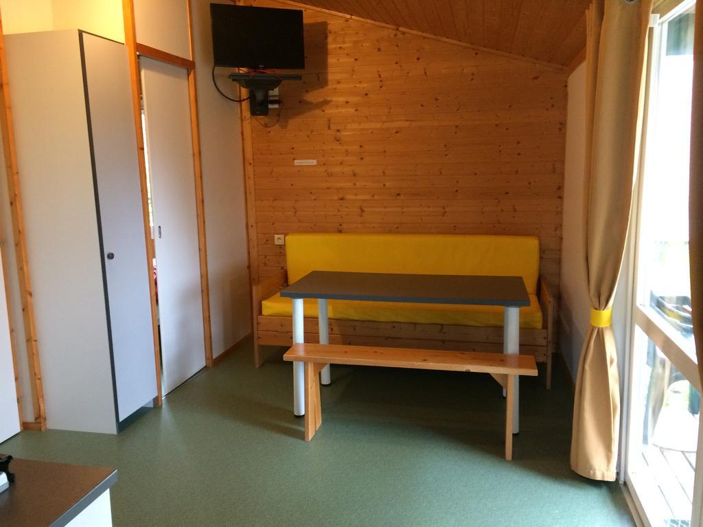 Camping Les Lupins Seppois-le-Bas Eksteriør bilde